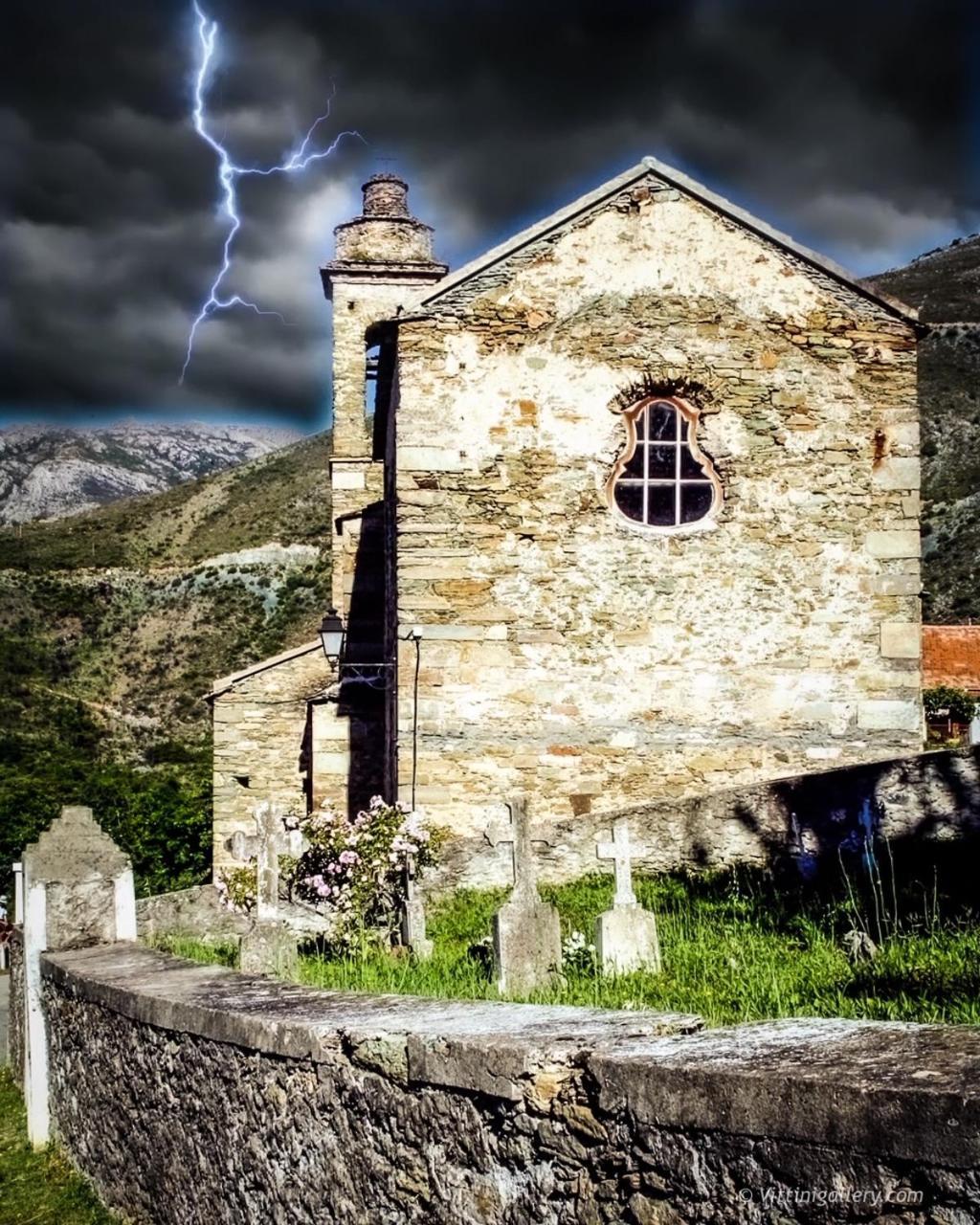 Nuits Magiques Au Village Entre Mer Et Montagnes Bigorno Exterior foto